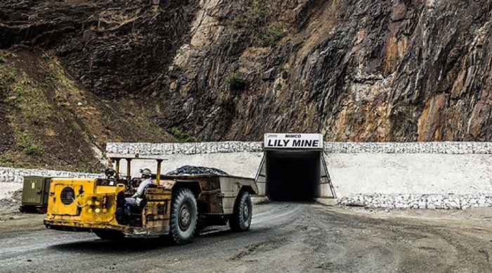 Second collapse reported at S. African mine